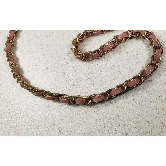 Vintage BeBe Los Angeles Aliab Fl ap Peach Crossbody Quilted Chain Stud Strap - Picture 10 of 10